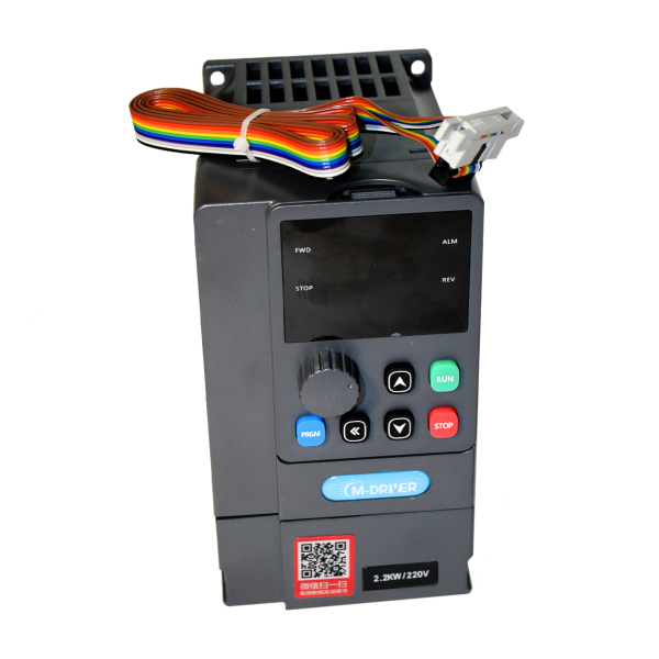 Фото - Частотний перетворювач з 220В 1фаза на 220В 3фази (1/3фаза) векторний 2.2KW M-Driver