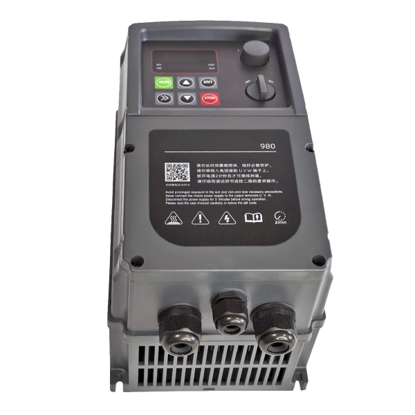 Фото - Частотний перетворювач 380В 3фази векторний 7.5KW M-Driver 980 з класом захисту IP66