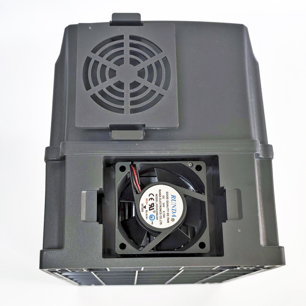 Фото - Частотний перетворювач 380В 3фази векторний 7.5KW M-Driver 980 з класом захисту IP66