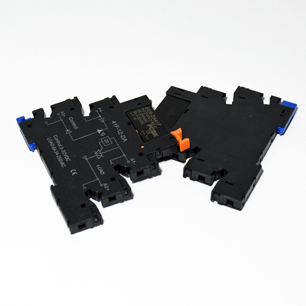 Фото - SSR-DA41F(41F-1Z-DA6A) Control (3-32VDC) Load (6A 24-250VAC)