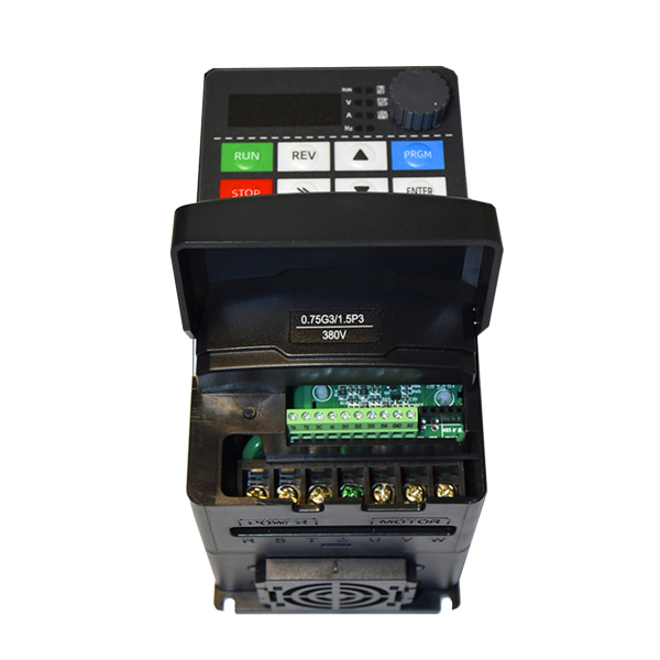 Фото - Частотний перетворювач 380В 3фази векторний 0,75KW M-Driver